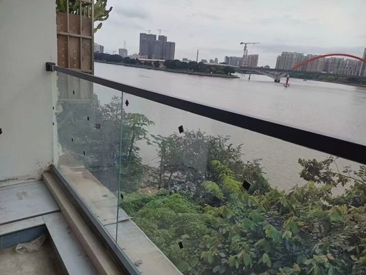 Barranco de vidro de alumínio sem enquadramento para canais U
