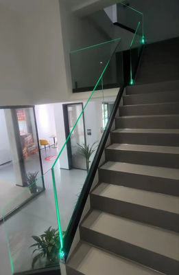 Balustrade de vidro de alumínio com luz LED para varanda exterior