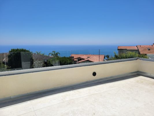 SGCC Vidro temperado U Canal Vidro Balaustrada Estrutura estável Luz LED