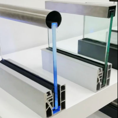 SGCC Vidro temperado U Canal Vidro Balaustrada Estrutura estável Luz LED