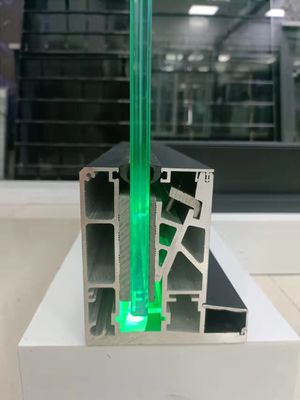 12mm Escalinha Balcão de vidro sem enquadramento Barranco U Canal Com Luz LED