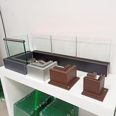 Barranco de vidro de alumínio de 12 mm personalizável 304 SS Barranco de vidro sem quadro