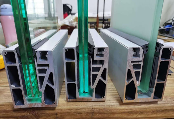 Balustrade de vidro personalizada sem quadro 8mm, 10mm, 12mm Sistema de canal U de alumínio