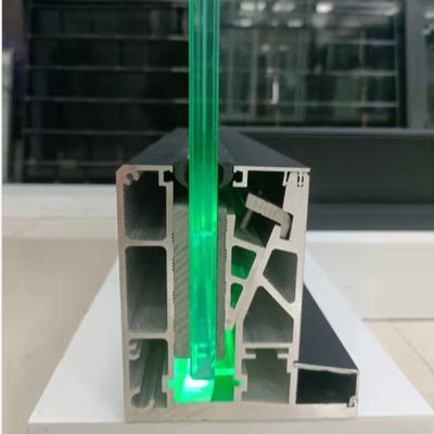 Guarda-corpo de vidro em U com luz LED colorida, com vidro laminado de 8-16mm e garantia de mais de 5 anos