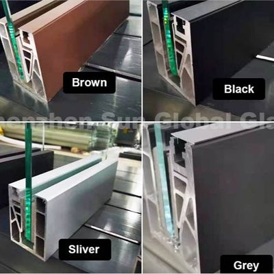 Guarda-corpo de vidro em U com design moderno, vidro com espessura de 8-16mm e garantia de mais de 5 anos para uso interno/externo