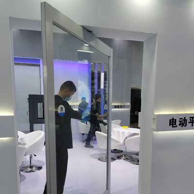 Quadro de liga de alumínio Design de luxo Porta da frente de vidro laminado temperado em tamanhos personalizados para vidro único e duplo