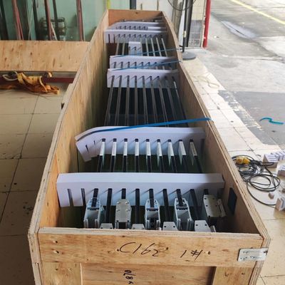 Dimensões personalizadas Portas exteriores de alumínio duplicadas Isolamento térmico multi-panel durável