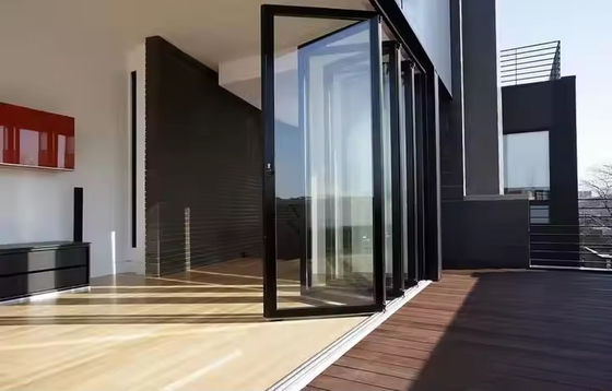 Porta de Dobramento de Entrada Sanfonada Externa de Alumínio e Vidro para Varanda