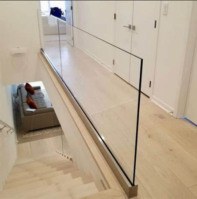 Balustrade de vidro personalizada sem quadro 8mm, 10mm, 12mm Sistema de canal U de alumínio